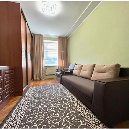 Центр, Біля Медичного Університету, Вулиця Личаківська Lviv Exterior photo